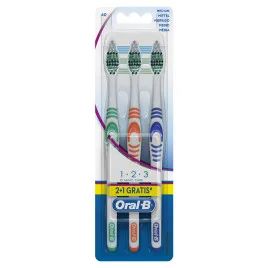 Oral-B Classic Care spazzolino
